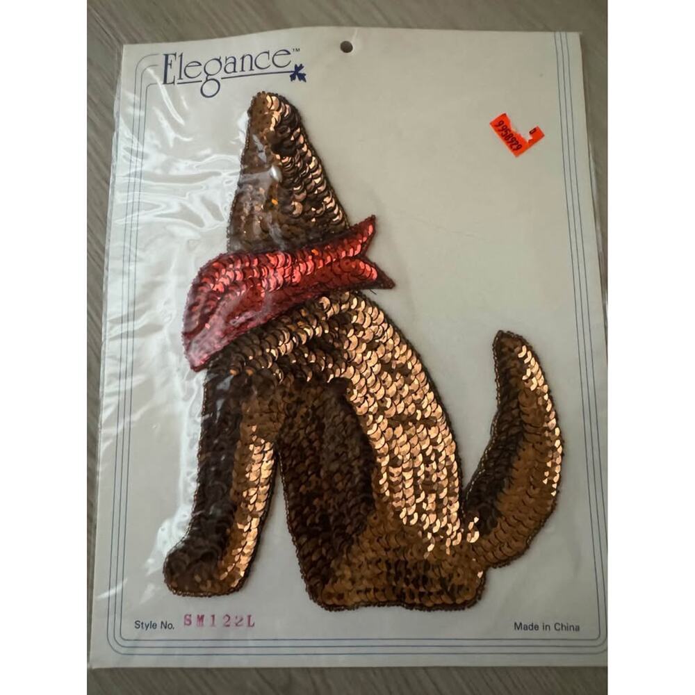 New Vintage Elegance Large Coyote Howling Western Desert Sequin Applique Patch